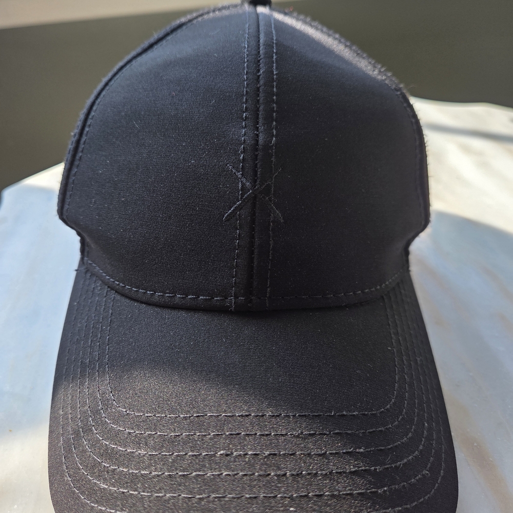 Cuts Snap Back - Black Baseball Cap